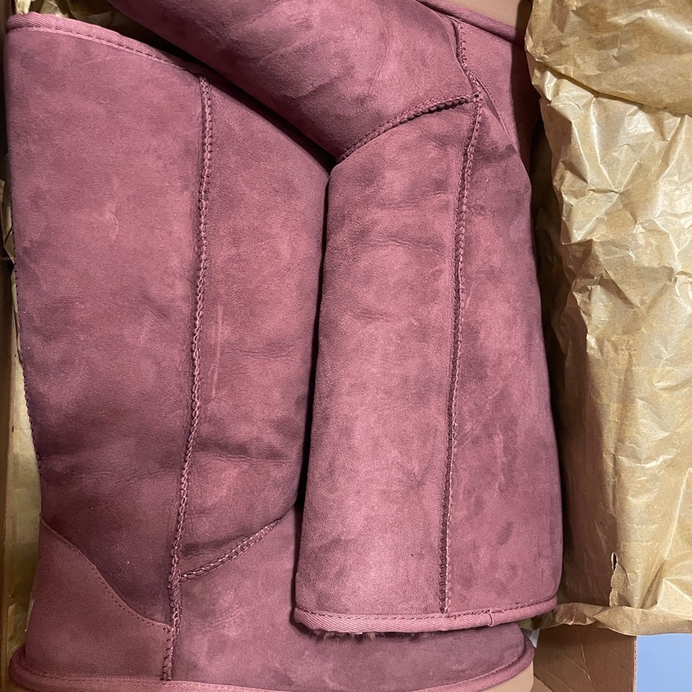 NEW Tall UGG boots Purple Sz 12 - Picture 2 of 9